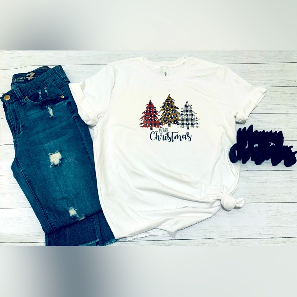 Christmas Tree T-Shirt 🎄